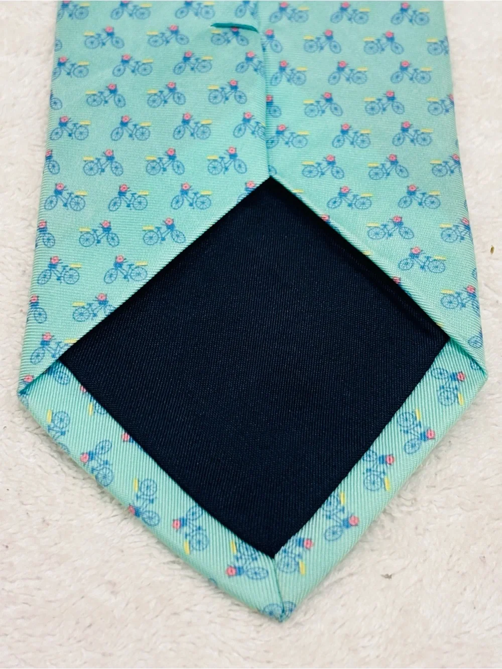 Brand New Stylish Tie By Peter Blair - 3 1/2 Inches Wide